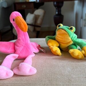 Ty Pink Flamingo and Green Frog Beanie Baby Set
